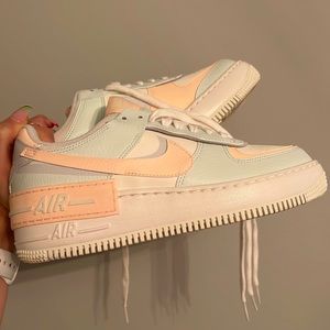 Nike Air Force 1 Shadow Barely Green